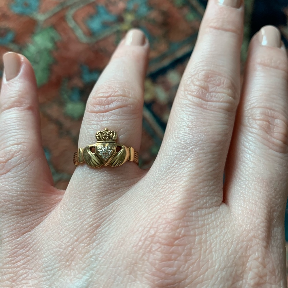Claddagh Gold ring with small diamond